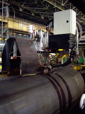 САУЗК продольных сварных швов труб среднего и большого диаметра «УНИСКАН-ЛуЧ ПШ -10» Контроль трубы САУЗК системой автоматизированного ультразвукового контроля продольных сварных швов «Унискан-ЛуЧ ПШ-10»